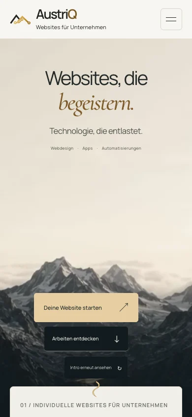 Mobile Schlussansicht mit eigenem Video-Ausschnitt und zurückhaltender Typografie im hellen Horizont.
